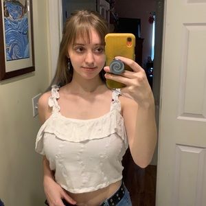 CUTE WHITE FRILLY TOP